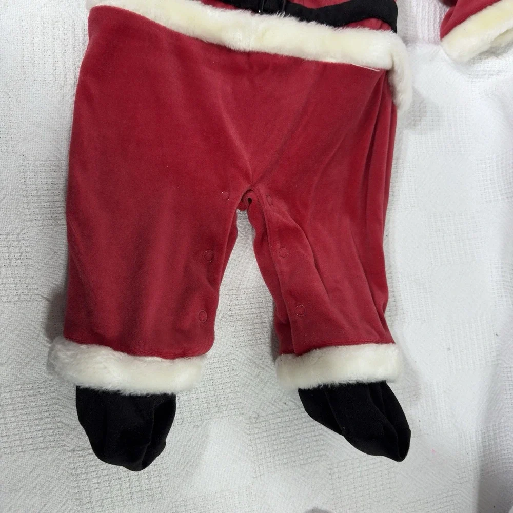 Santa Claus Suit Infant Size 6-9 Months Footed‎ Sleeper Holiday Outfit